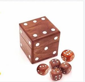 Wooden Dice Box