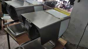 chicken cutting machine