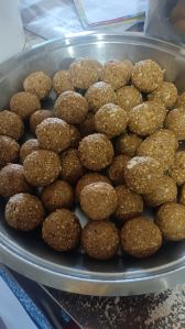 til laddu