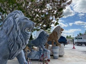 Marble Black Lion Statue
