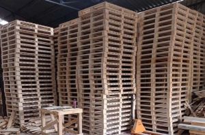 ISPM 15 Square Wooden Pallet