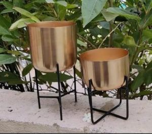 Brass Standing Pot