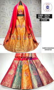 Ladies Printed Unstitched  Banarasi Silk Lehenga