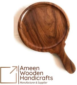 wooden pizza plate