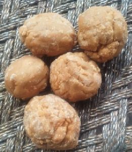 jaggery gur laddu