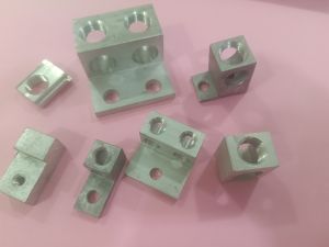 mechanical lugs