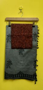Poly Cotton Multicolor Handloom Saree