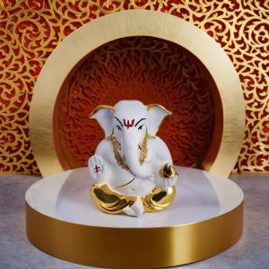 White Marble Ganesha Idol for a Blessed Home