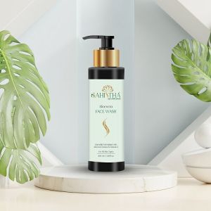 Sahistha Aloevera Facewash