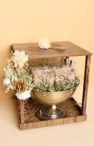 Rustic Floral Decor Gifting Frame