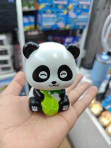 Solar-Powered Dancing Panda Bobblehead for Car Dashboard &AMP;AMP; Desk