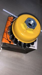 Crimped Cup Brush