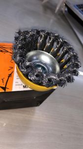 Crimped Cup Brush