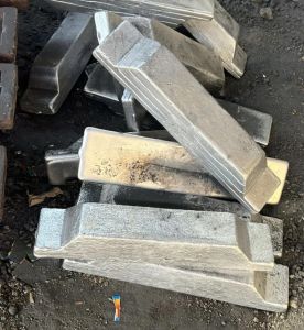 97.4% Aluminium Ingot