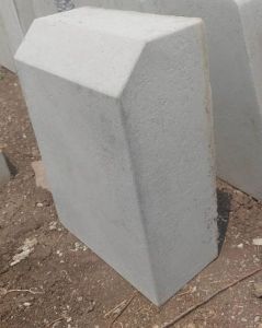 40mm Grey Rectangular Concrete Kerb Stone