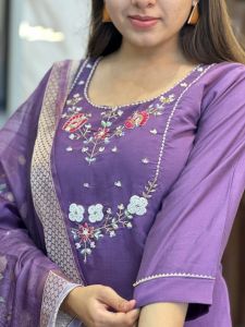 Ladies Viscose Embroidered Kurta, Pant And Jacquard Dupatta Set