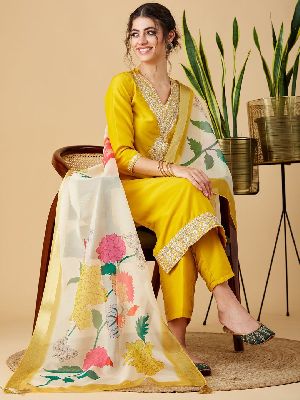 Ladies Chinon Viscose Embroidered Kurta, Pant and Dupatta Set
