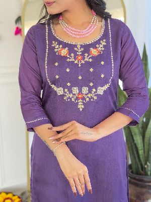 Ladies Viscose Embroidered Kurta, Pant And Jacquard Dupatta Set
