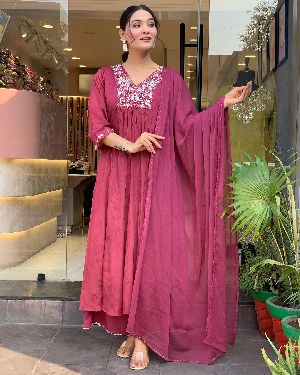Ladies Stylish Chinon Viscose Embroidered Kurta, Pant and Dupatta Set