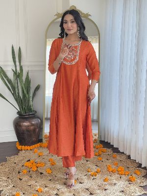 Ladies Vichitra Silk Kurta with Rayon Pant And Dupatta Set