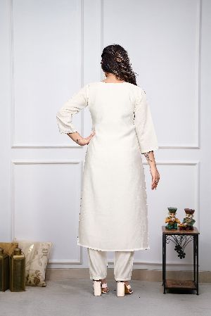 Ladies Embroidered Chanderi Silki  Straight Kurta, Pant and Dupatta Set
