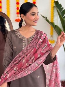 Ladies Designer Viscose Chanderi Kurta, Pant and Dupatta Set