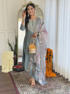 Ladies Viscose Embroidered Kurta, Pant And Organza Dupatta Set