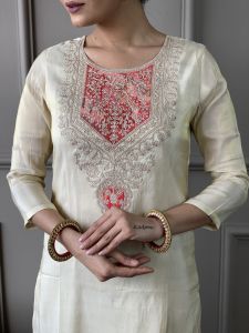 Ladies Embroidered Chanderi Silk Kurta Pant Dupatta Set
