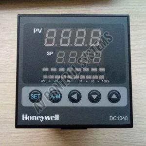 DC1040 PID Temperature Controller