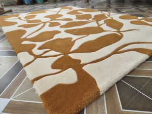 Modern Abstract Handmade Tufted Rug – Beige and Rust Leaf Design