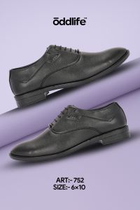 Mens Black Brogue Refined Lace-Up Shoes