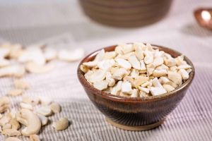 Light Ivory Broken Cashew Nut