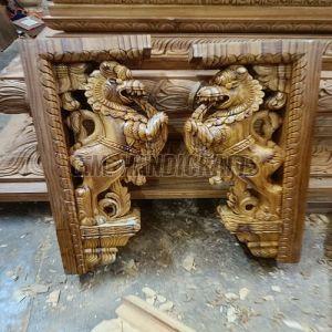 Traditional Wooden Wall Bracket