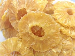 Dried Sweet Pineapple Slices