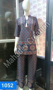 Ladies Artistic Style Tassel Co-ord Set