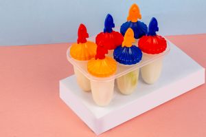 Plastic Rocket Candy Maker