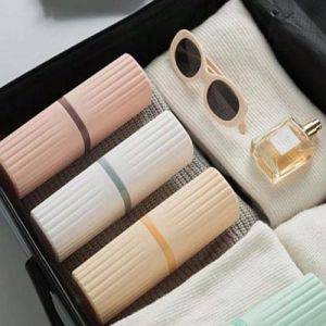 Plastic Traveling Toothbrush Case