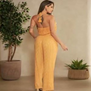 Ladies Yellow Printed Halter Neck Top With Pant Co-Ord Set
