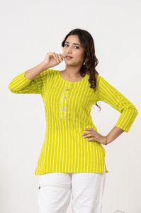 Casual Wear Ladies Green Striped Cotton Short Kurti