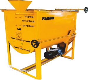 250-300 Kg/HR Feed Mixing Machine