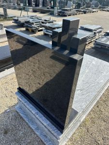Black Granite Slabs