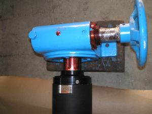 Jointed Axle Bow Roller