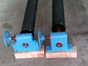 Jointed Axle Bow Roller