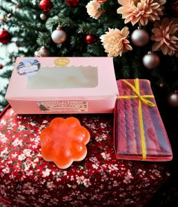 Christmas Gift Box Set with Red Wine Sparkling Pillar Candles, Festive Decorative Package