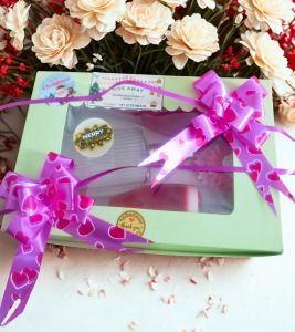 Christmas Gift Hamper Set with Luxury Glass Candles, Festive Floral Box, Holiday Celebration Pack