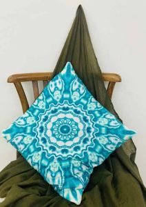 Printed Duck Ethnic Art Cushion Cover