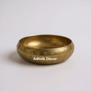 200 Ml Golden Metal Decorative Candle Urli