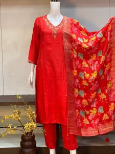 Ladies Party Wear Kurti Set
