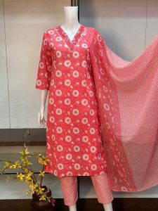 Ladies Party Wear Kurti Set
