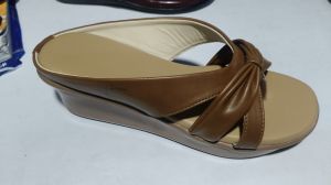 Ladies Lightweight Platform Sandal